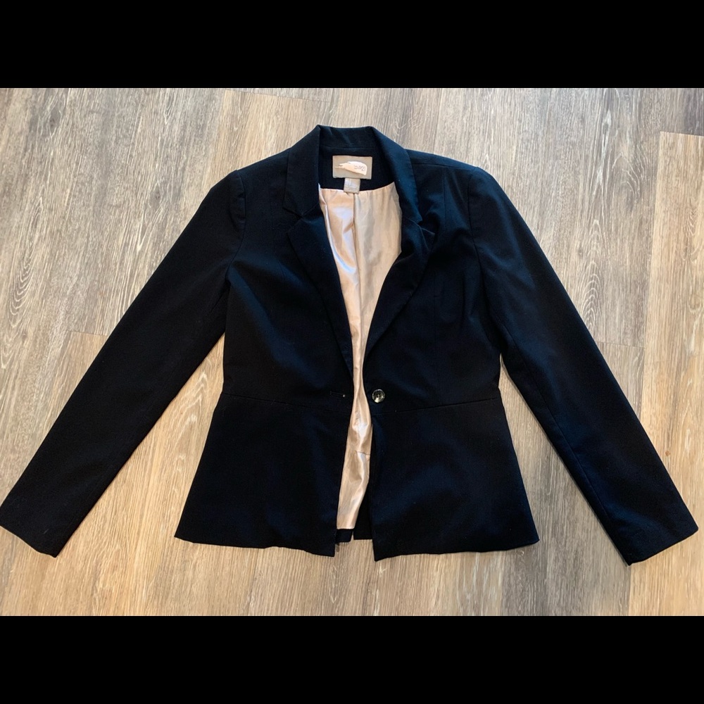 Beautiful Forever 21 Black Jacket